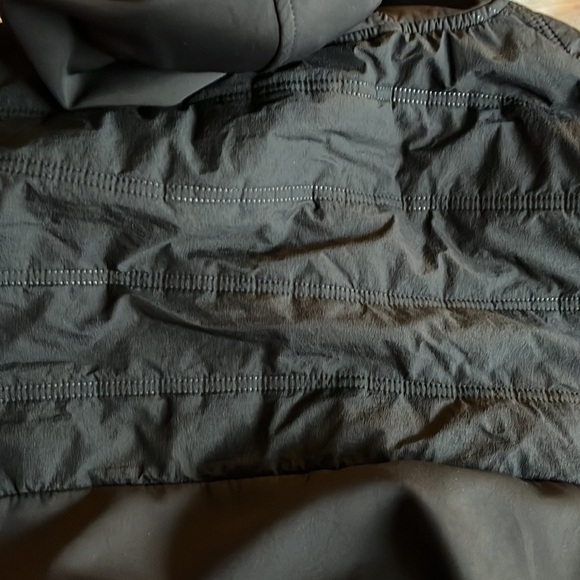 Avia Women’s Black Hooded Jacket, light weight, size Large (12-14) - Picture 7 of 7